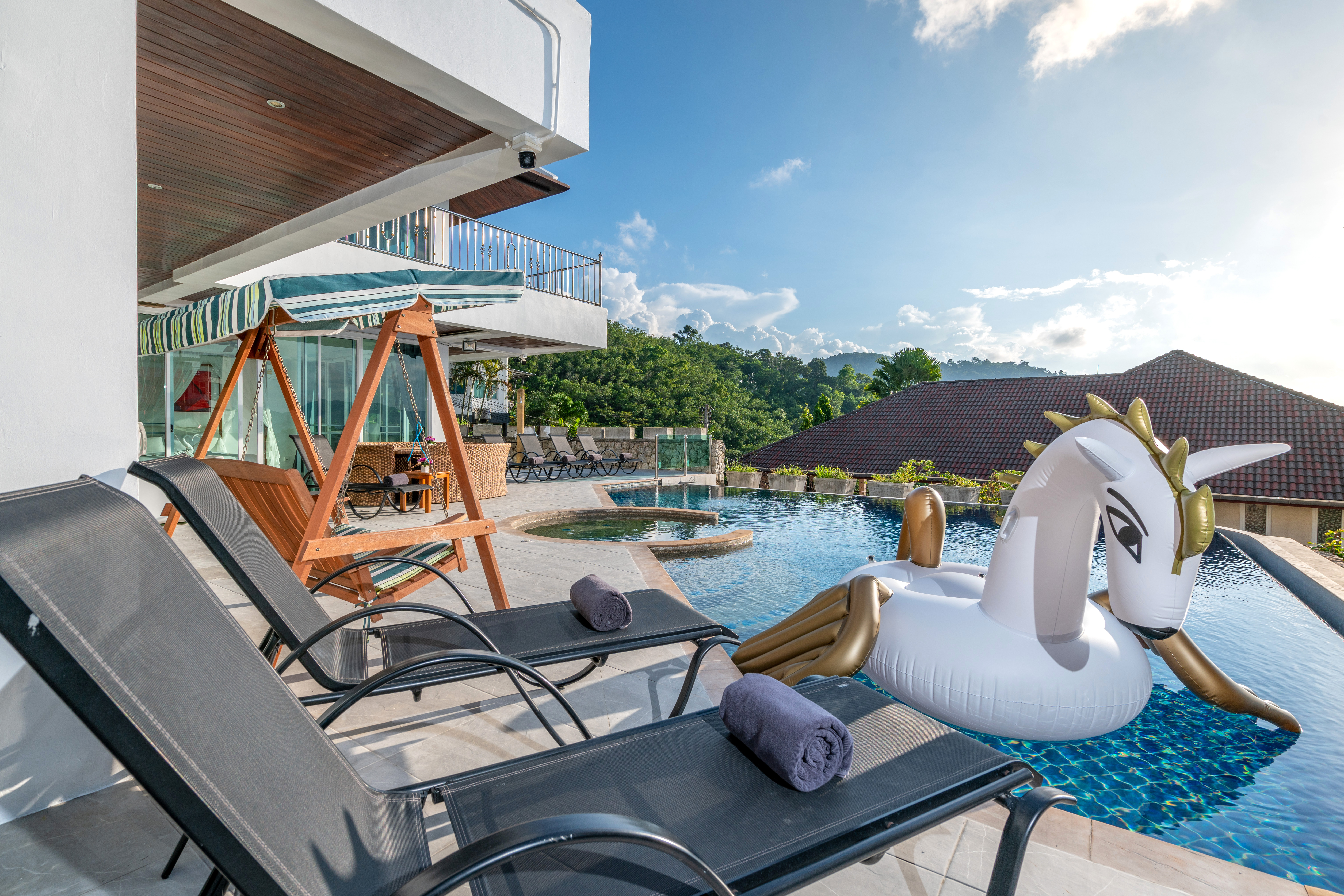 Patong Luxury 5 Bedroom Pool Villa #0280