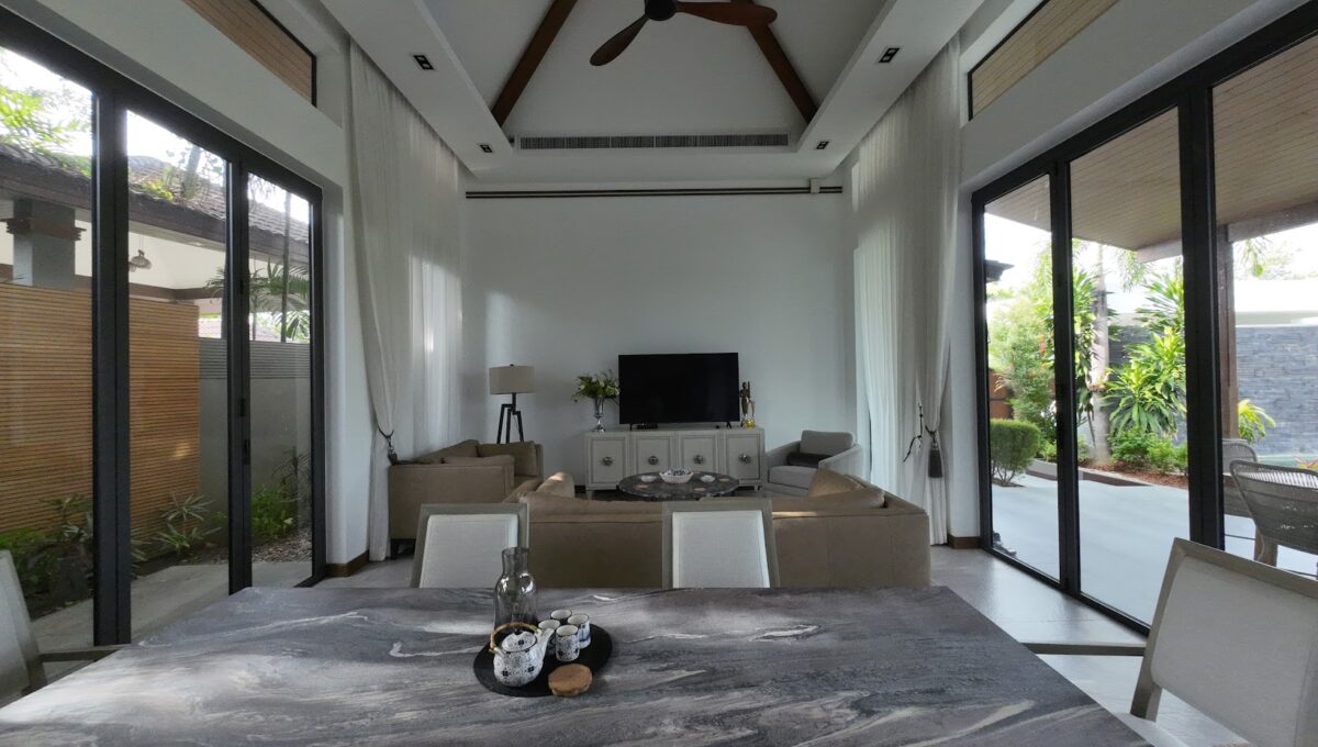 4 Bedroom Lakehouse (17) - Copy