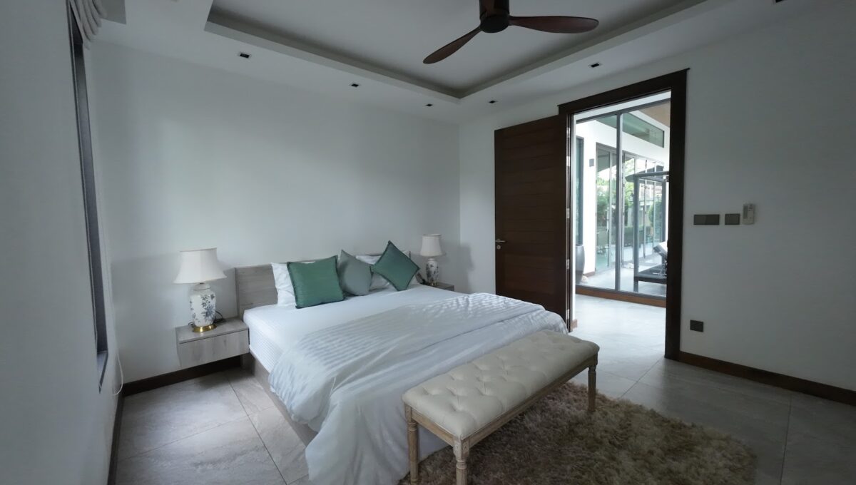 4 Bedroom Lakehouse (2) - Copy