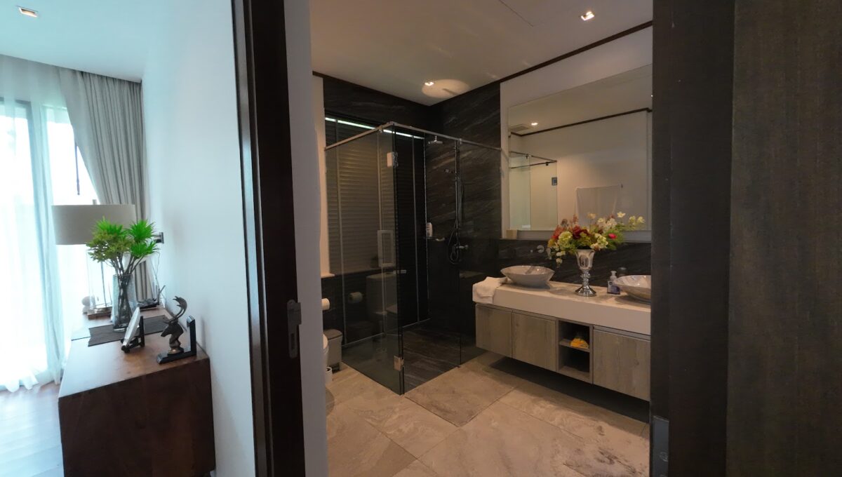 4 Bedroom Lakehouse (7) - Copy