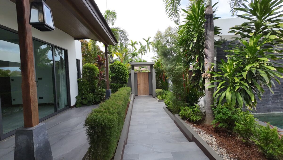 4 bedroom Lakehouse (26) - Copy