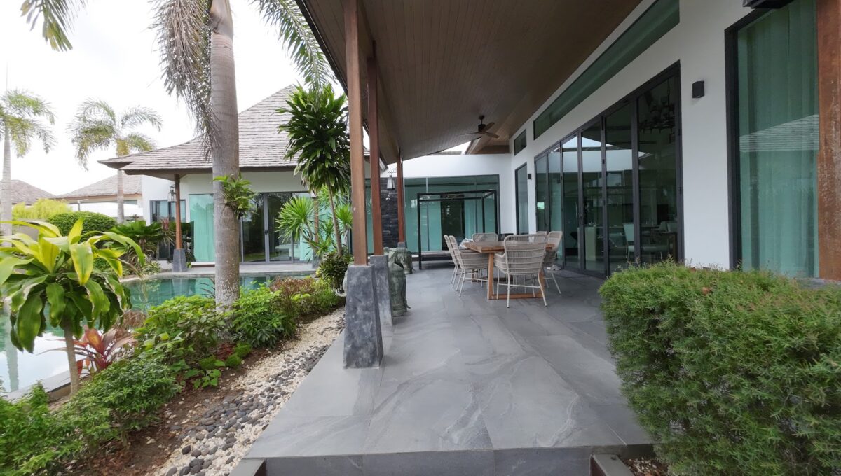 4 bedroom Lakehouse (28) - Copy