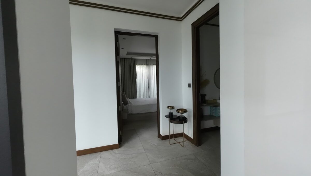 4 bedroom Lakehouse (30) - Copy